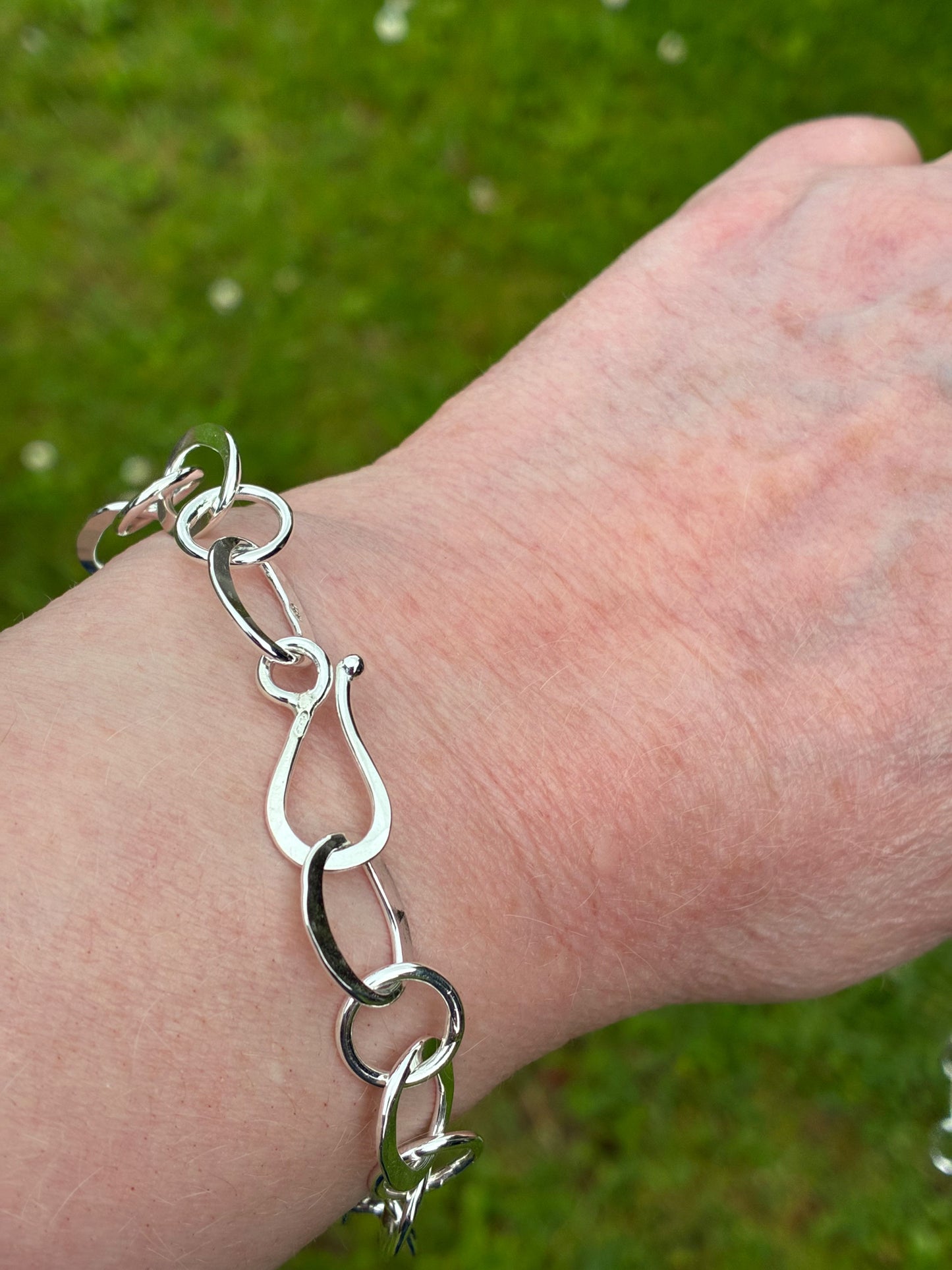 Hammered chain bracelet.
