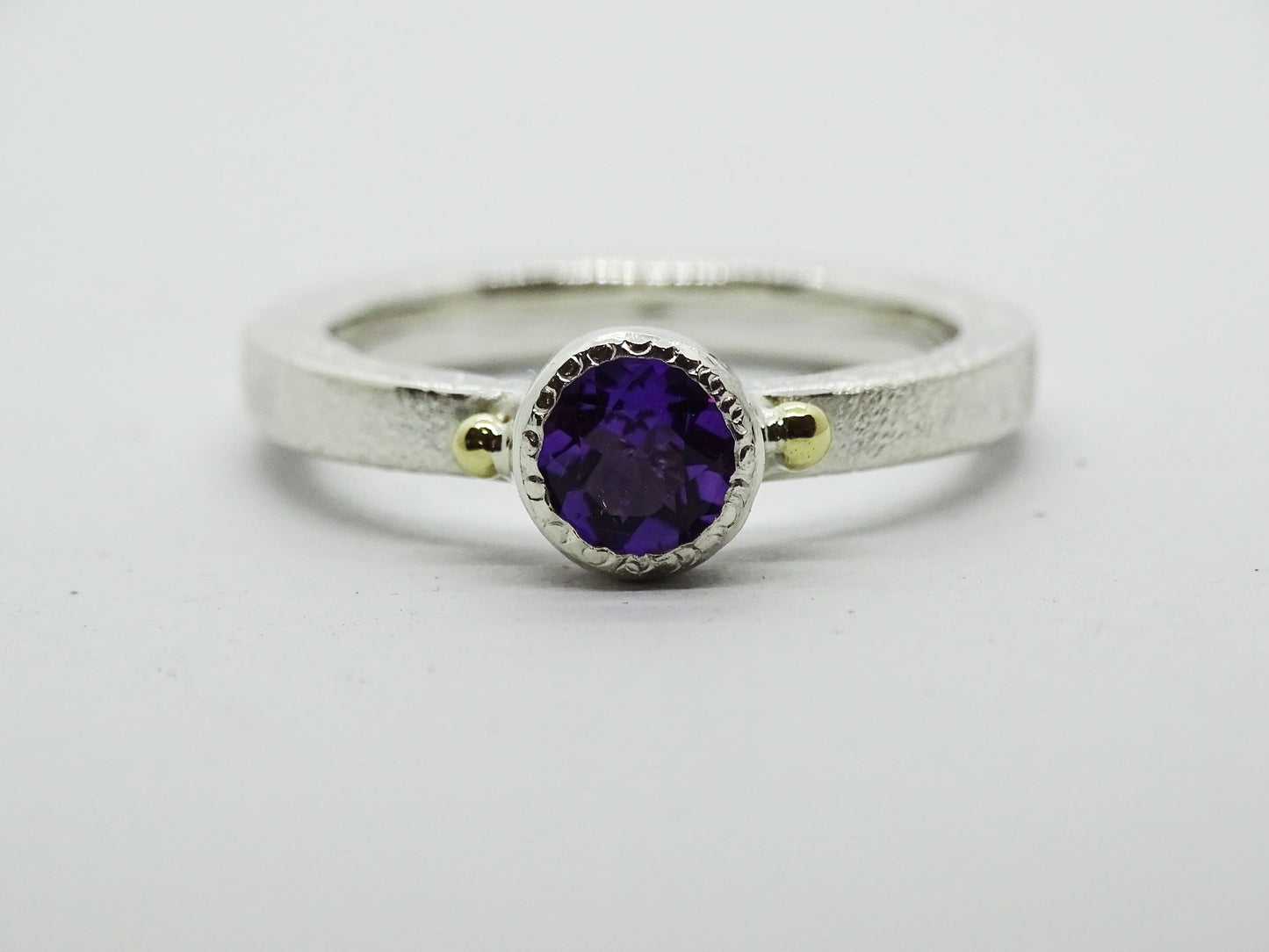 Amethyst 6mm ring.