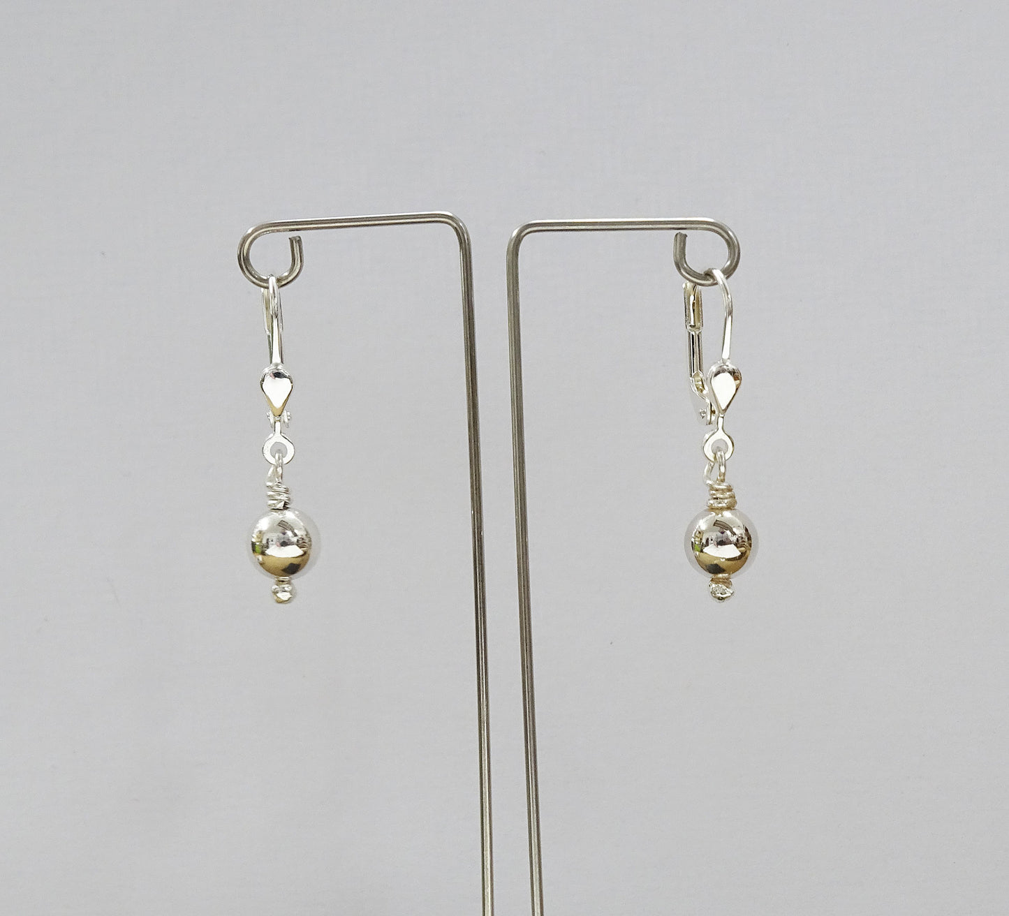 One ball earring