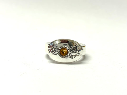 Ring. Citrine.