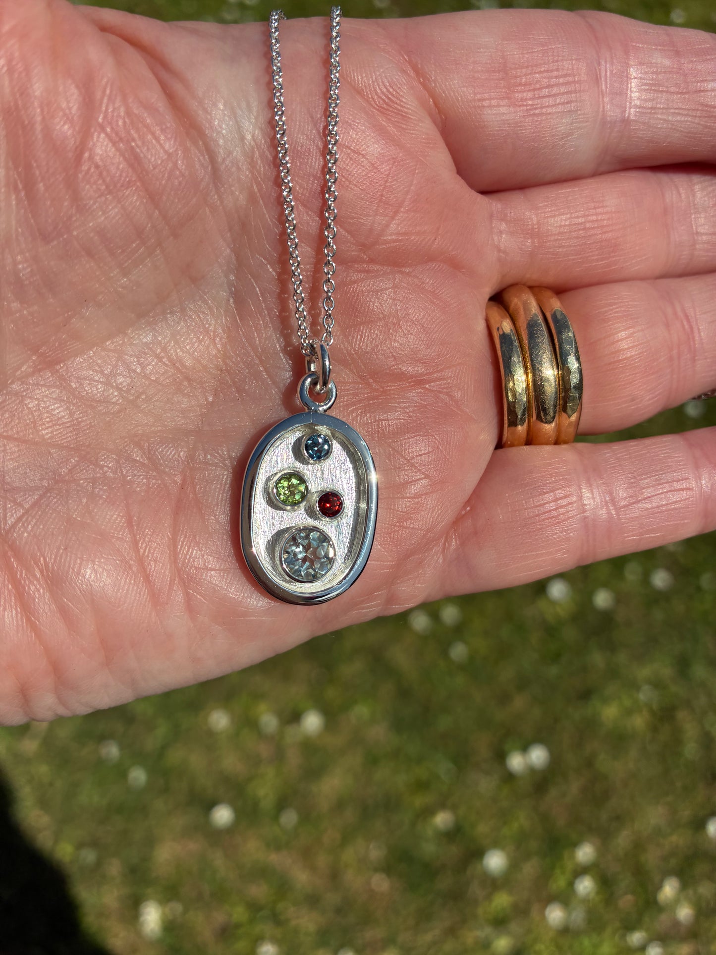 Pendant. Oval 2.