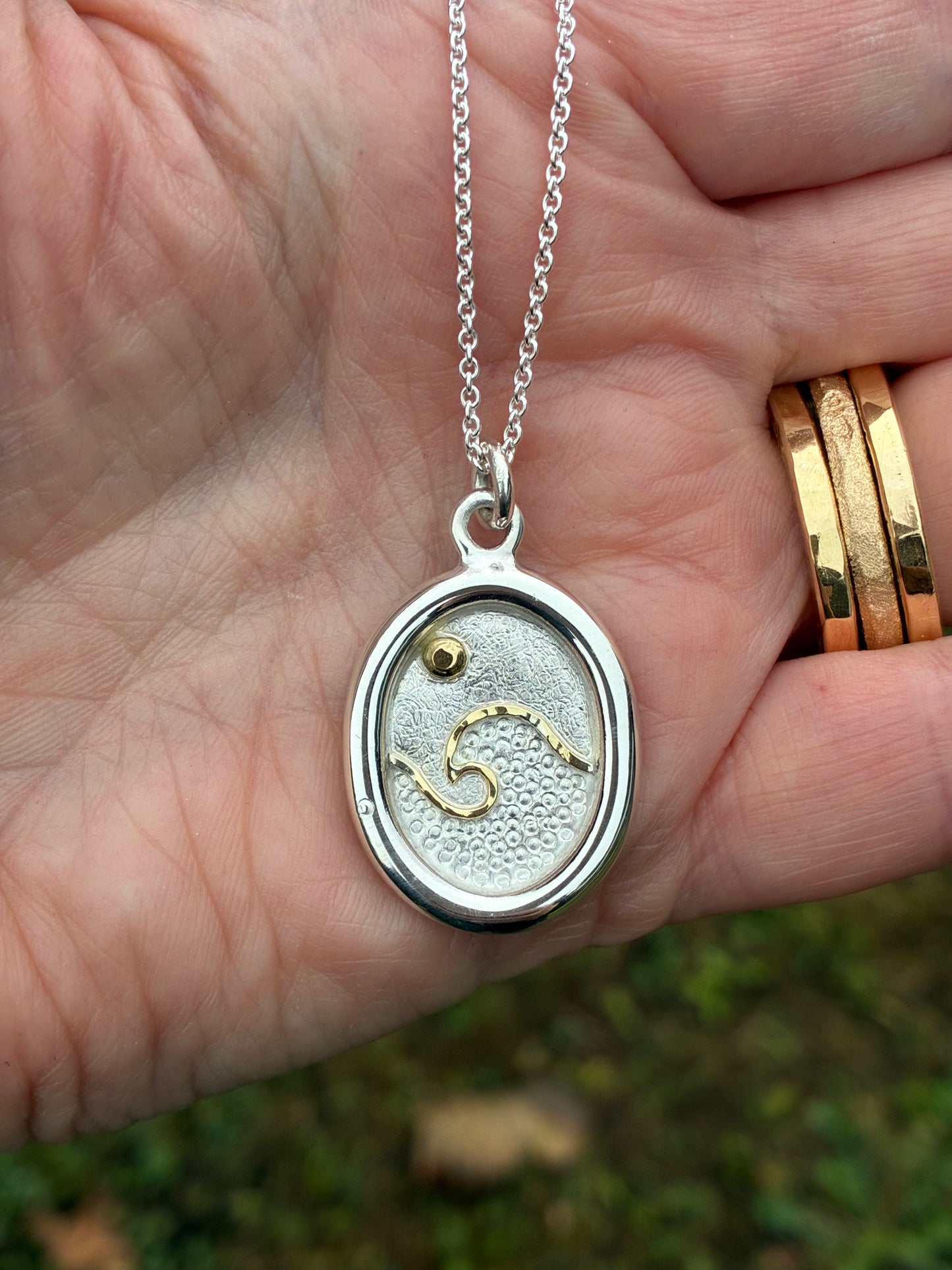 Pendant. Wave & moon.