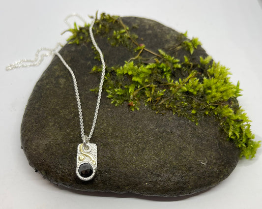 Black diamond tag