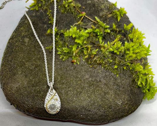 Grey diamond drop