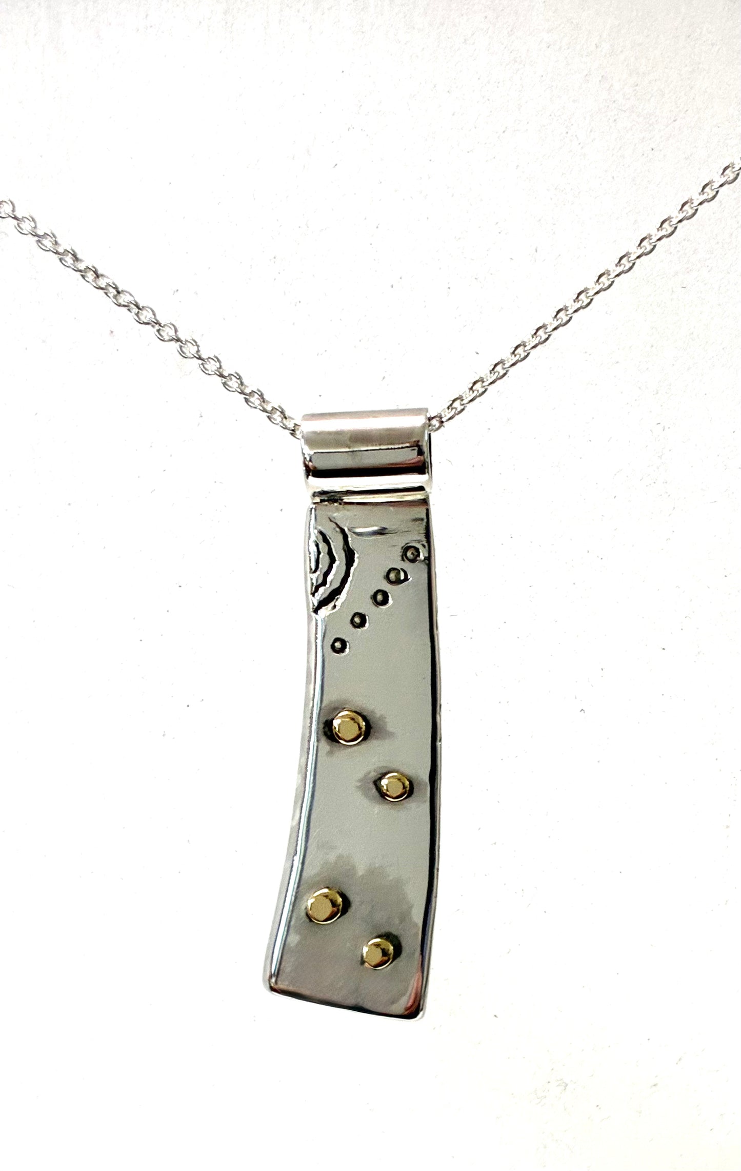 Pendant. Bar 2.
