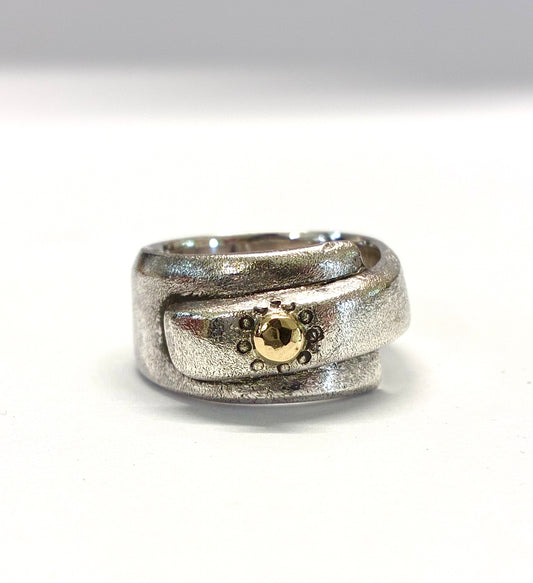 Ring. Wrap 3.
